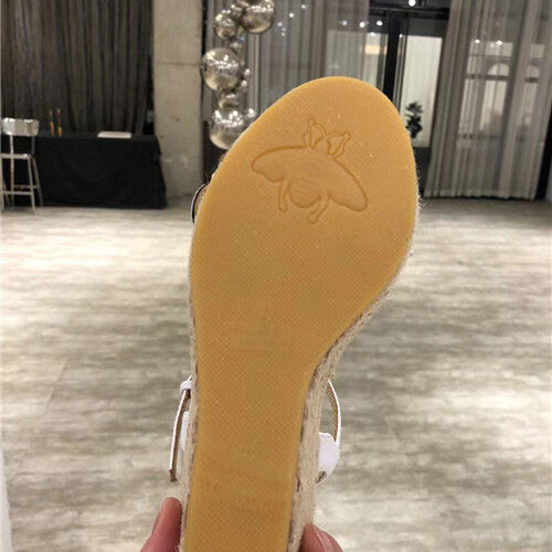 High Quality Luxury Gucci Wedge Sandals – Style 08819 product detail