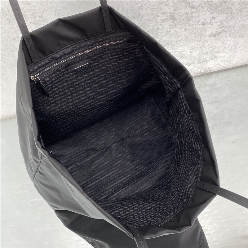 High Quality Luxury Prada Nylon Shopping Bag product detail