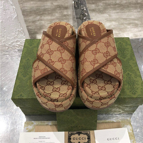 High Quality Luxury Gucci GG Platform Slippers – Style 08979 product detail