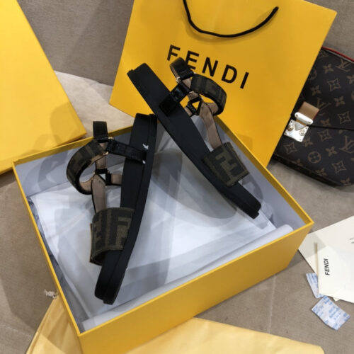 High Quality Luxury Fendi Sandals Womens product detail