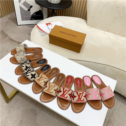 High Quality Luxury LV Flat Sandals Womens alternate view