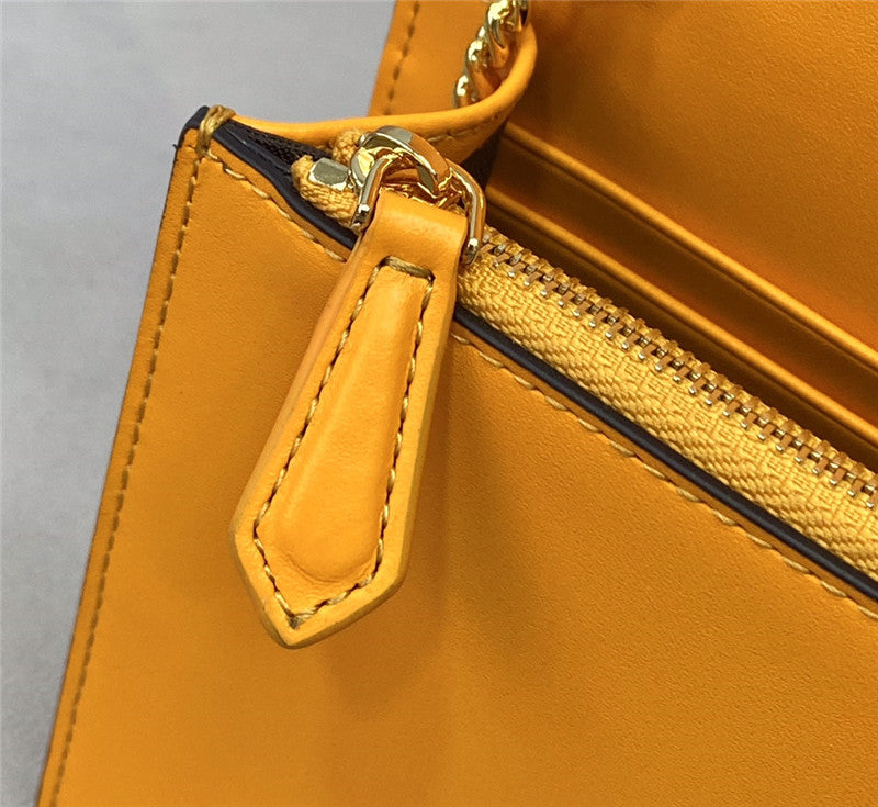 High Quality Luxury Fendi Chain Wallet – Style 32360 product detail