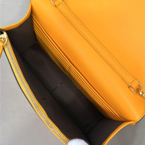 High Quality Luxury Fendi Chain Wallet – Style 32360 product detail