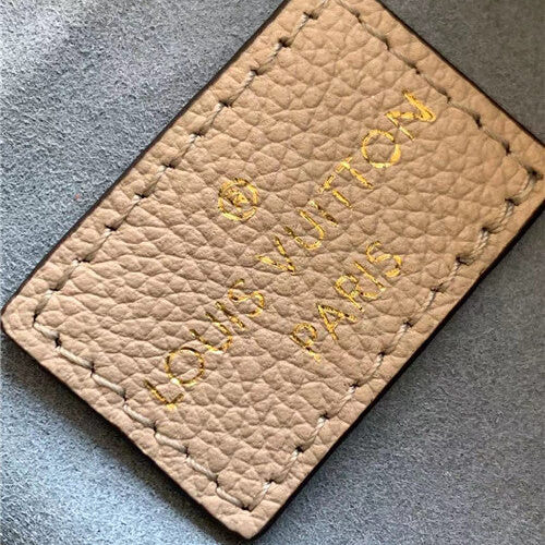 High Quality Luxury LV Lockme Bucket Bag product detail