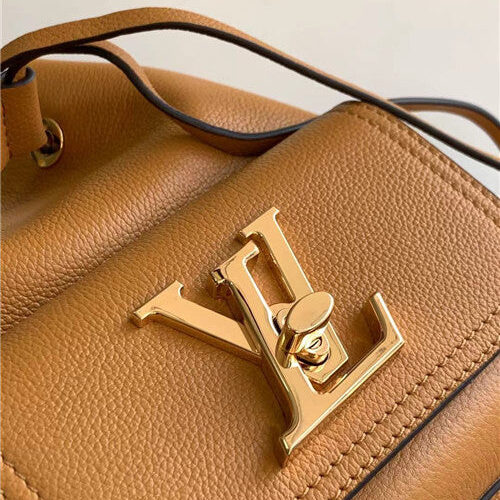 High Quality Luxury LV Lockme Bucket Bag – Style 48377 product detail