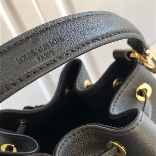 High Quality Luxury LV Lockme Bucket Bag – Style 48376 product detail
