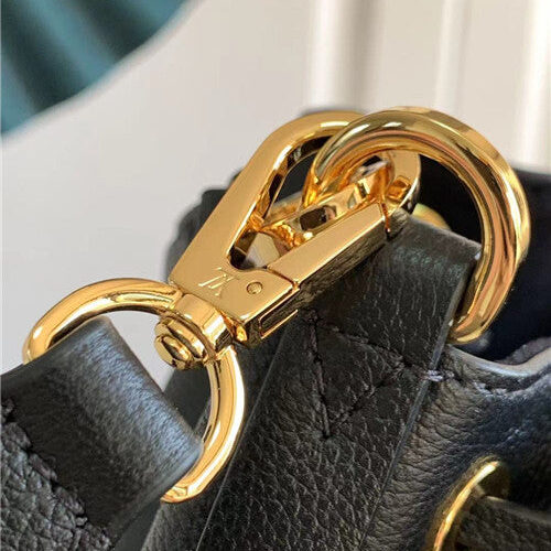 High Quality Luxury LV Lockme Bucket Bag – Style 48376 product detail