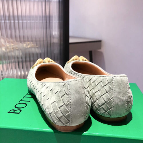 High Quality Luxury Bv Flat Sandals Womens – Style 88902 product detail