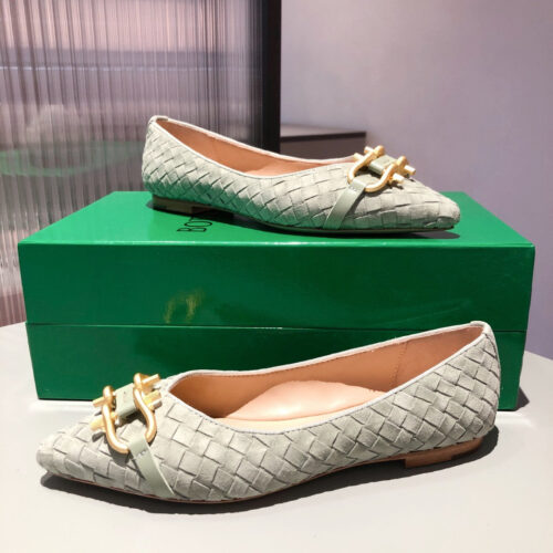 High Quality Luxury Bv Flat Sandals Womens – Style 88902 product detail