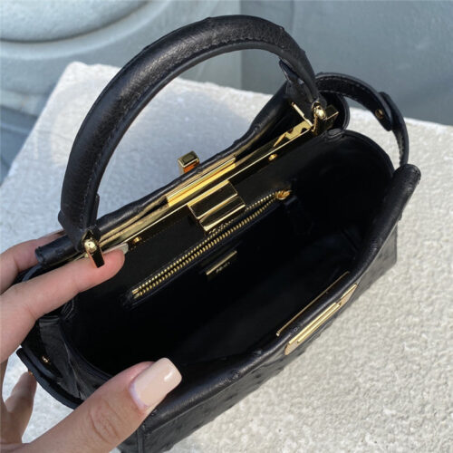 High Quality Luxury Fendi Ostrich Leather Peekaboo Bag product detail
