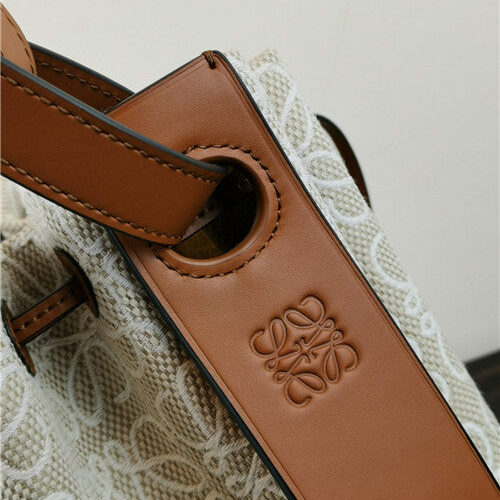 High Quality Luxury Loewe Anagram Small Tote Bag product detail