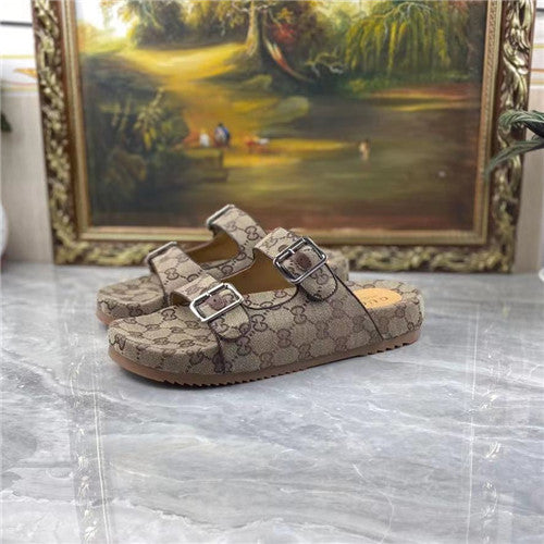 High Quality Luxury Gucci GG Slippers Sandals alternate view