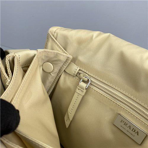 High Quality Luxury Prada Messenger Bag Small – Style 26902 product detail