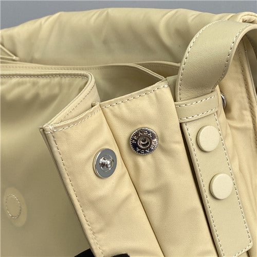 High Quality Luxury Prada Messenger Bag Small – Style 26902 product detail