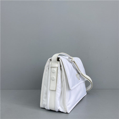 High Quality Luxury Prada Messenger Bag Small – Style 26898 product detail