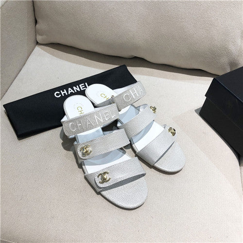 High Quality Luxury Chanel Sandals Slippers Womens alternate view