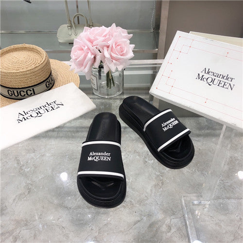 High Quality Luxury Alexander McQueen Slippers – Style 46787 product detail