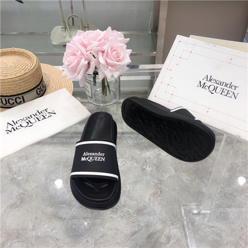 High Quality Luxury Alexander McQueen Slippers – Style 46787 product detail