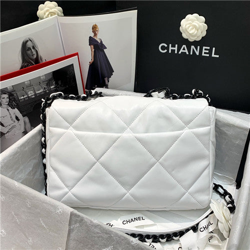 High Quality Luxury Chanel 19 Flap Bag White – Style 46818 alternate view