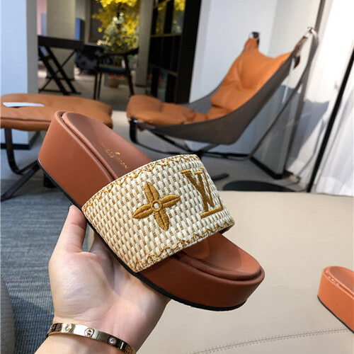 High Quality Luxury LV Jumbo Platform Mule Slippers – Style 90243 product detail