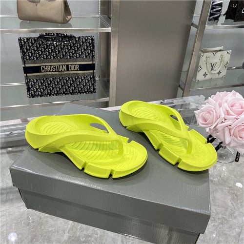 High Quality Luxury Balenciaga Flip Flops – Style 70563 alternate view