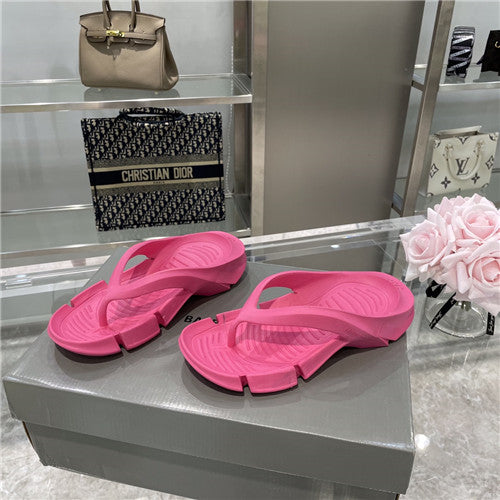 High Quality Luxury Balenciaga Flip Flops alternate view