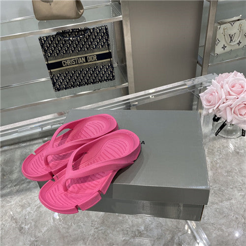 High Quality Luxury Balenciaga Flip Flops product detail