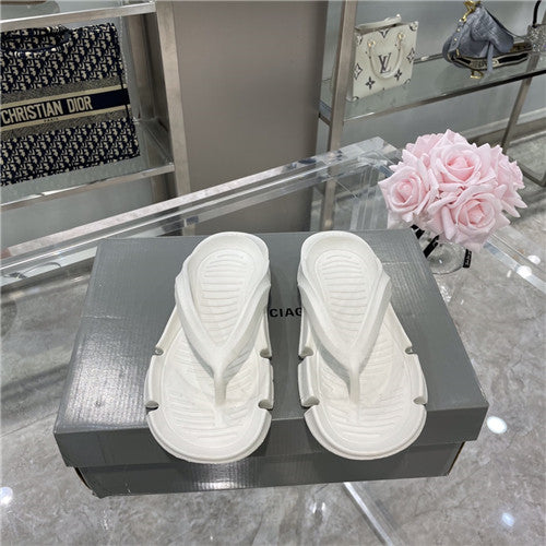 High Quality Luxury Balenciaga Flip Flops – Style 73955 product detail