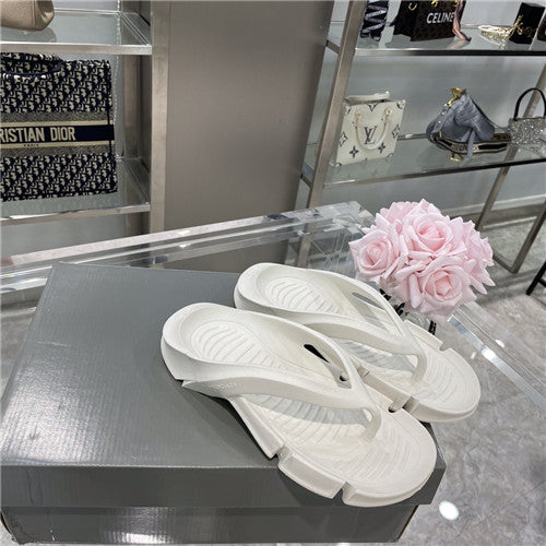 High Quality Luxury Balenciaga Flip Flops – Style 73955 product detail