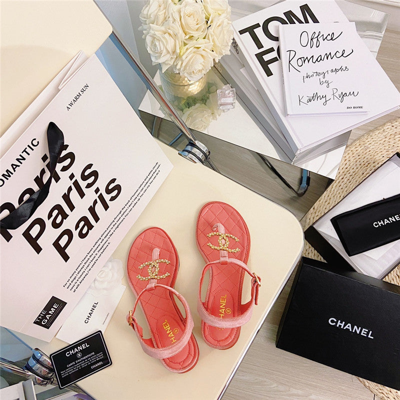 High Quality Luxury Chanel Pearl Buckle Classic Thong Sandals – Style 42982 product detail