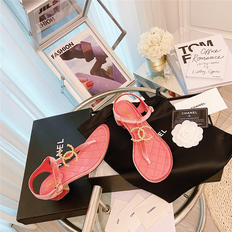 High Quality Luxury Chanel Pearl Buckle Classic Thong Sandals – Style 42982 product detail