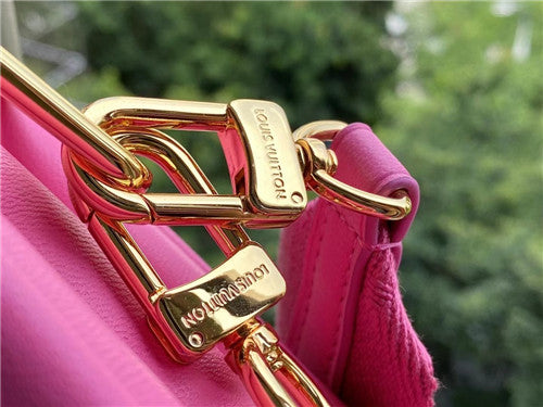 High Quality Luxury LV Coussin Bag Pink product detail