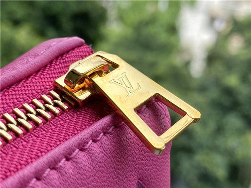 High Quality Luxury LV Coussin Bag Pink product detail