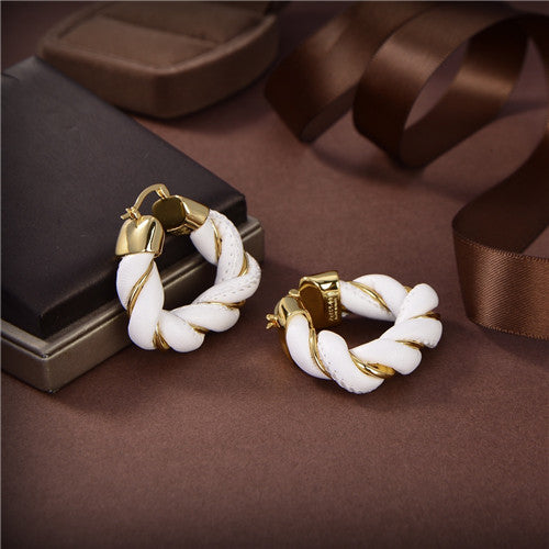High Quality Luxury Bottega Veneta Bv Triangle Earrings – Style 49429