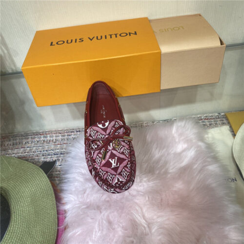 High Quality Luxury Louis Vuitton Womens Medal Beanie Shoes – Style 59203 product detail