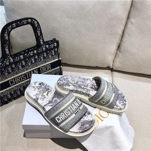 High Quality Luxury Dior Embroidered Slippers – Style 41382