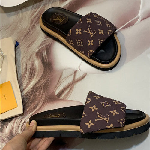 High Quality Luxury LV Flat Slippers – Style 78979 product detail