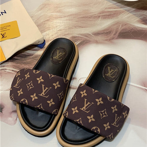 High Quality Luxury LV Flat Slippers – Style 78979