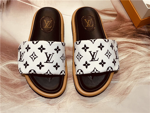 High Quality Luxury LV Flat Slippers – Style 77283
