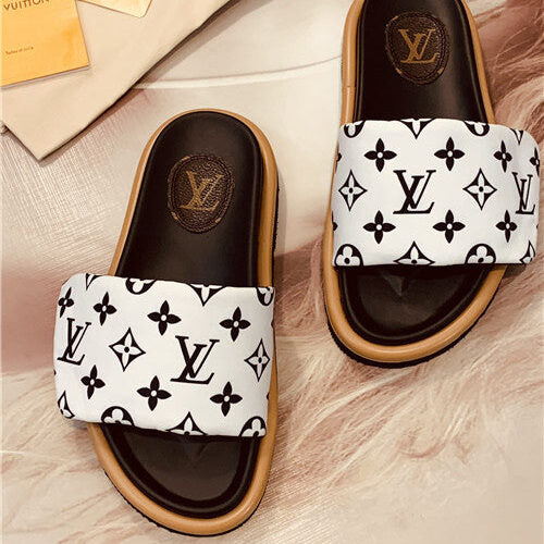 High Quality Luxury LV Flat Slippers – Style 77283 product detail