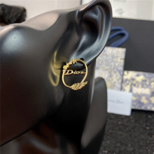 High Quality Luxury Dior Stud Earrings – Style 50917 product detail