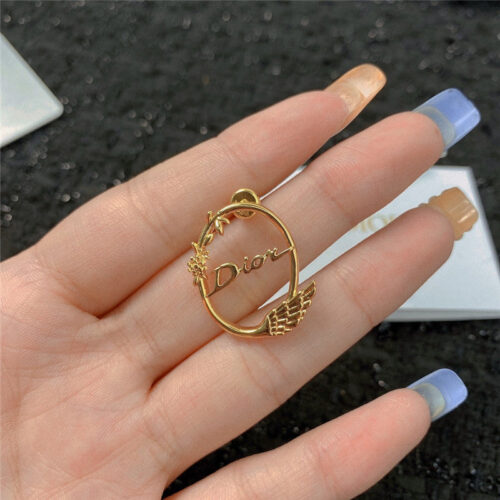 High Quality Luxury Dior Stud Earrings – Style 50917 product detail