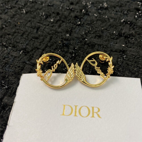 High Quality Luxury Dior Stud Earrings – Style 50917 product detail