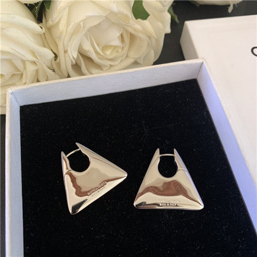 High Quality Luxury Bottega Veneta Bv Triangle Earrings – Style 49431