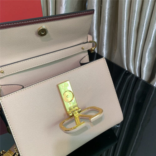 High Quality Luxury Valentino Garavani Vsling Small Shoulder Bag – Style 03796 product detail