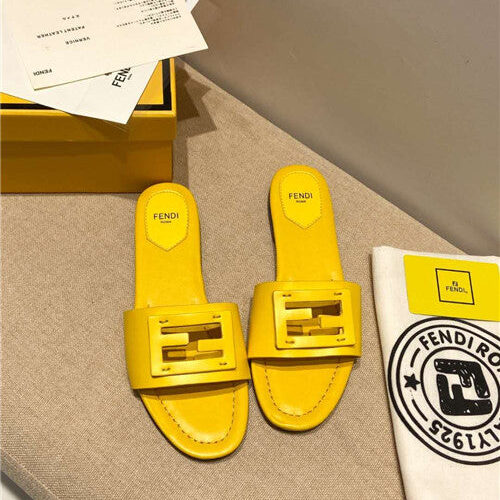 High Quality Luxury Fendi Flat Slippers – Style 32659 product detail