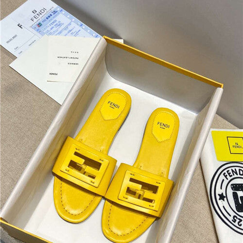 High Quality Luxury Fendi Flat Slippers – Style 32659 product detail