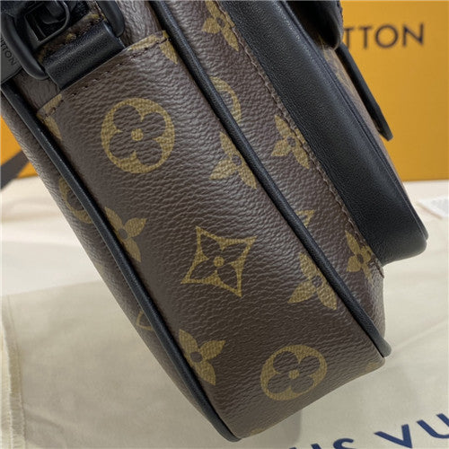 High Quality Luxury LV Christopher Wearable Wallet – Style 48327 product detail