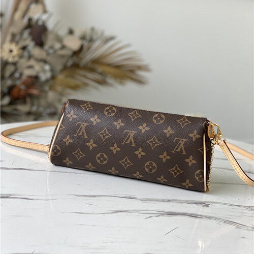 High Quality Luxury Louis Vuitton Eva Clutch Bag alternate view