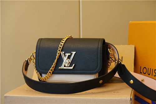 High Quality Luxury LV Lock Me Tender Bag – Style 48371